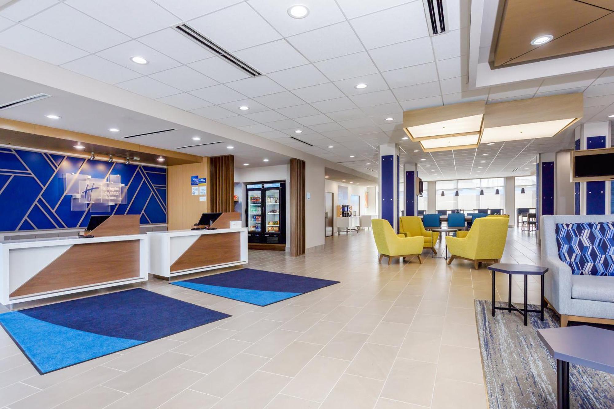 Holiday Inn Express & Suites Tampa Stadium - Airport Area By Ihg المظهر الخارجي الصورة