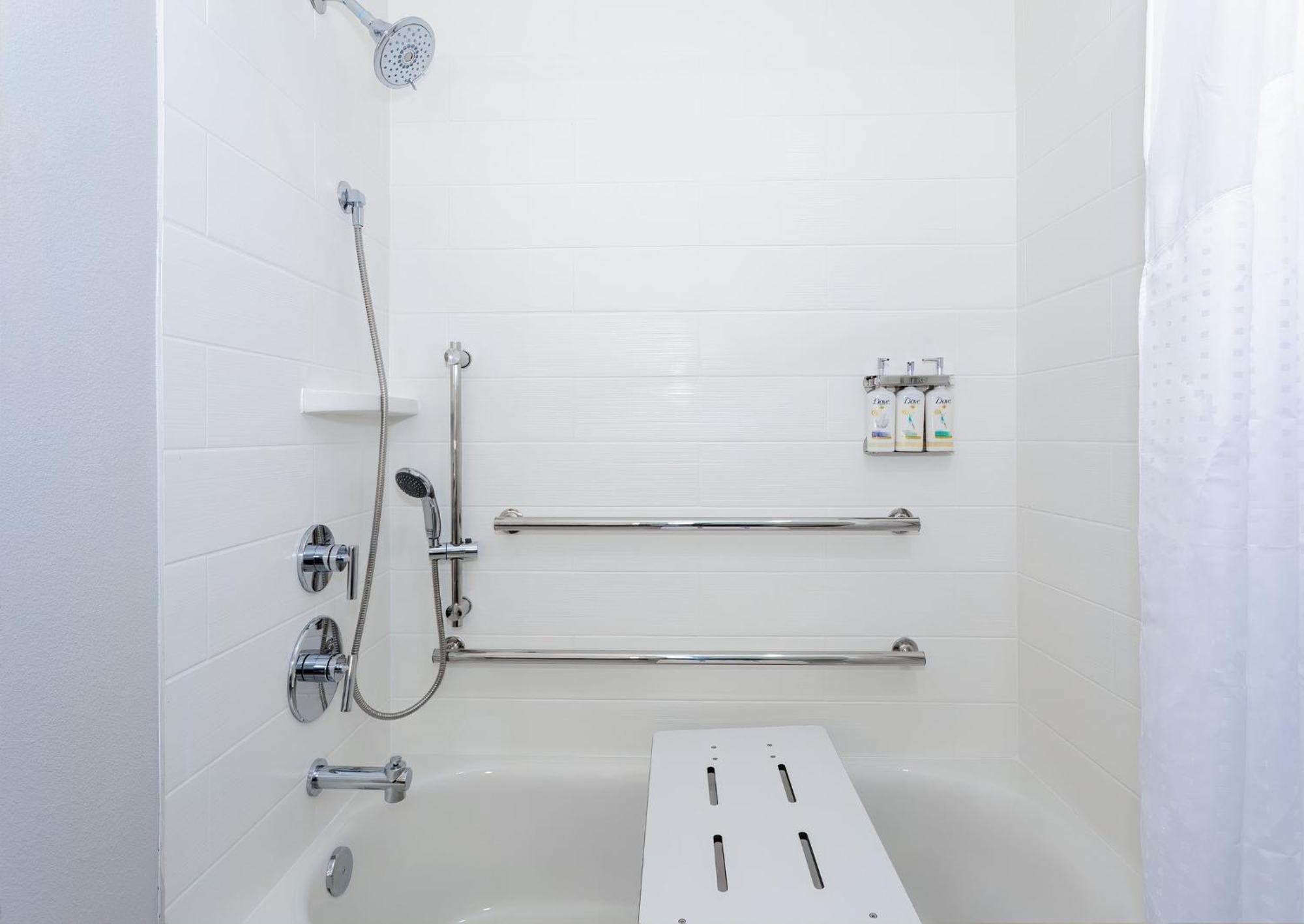 Holiday Inn Express & Suites Tampa Stadium - Airport Area By Ihg المظهر الخارجي الصورة